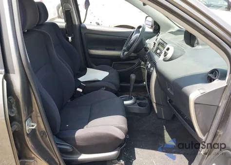 2004 Scion Xa from USA, damaged, VIN JTKKT624X40073877